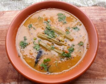 Instant Tur-Moong Daal Drumsticks Sambar With Sambar Powder - Plattershare - Recipes, food stories and food lovers