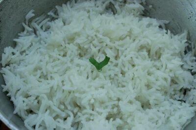 Cooling South Indian Curd Rice (Thayir Sadam) - Plattershare - Recipes, food stories and food lovers Cooling South Indian Curd Rice (Thayir Sadam) - Plattershare - Recipes, food stories and food lovers