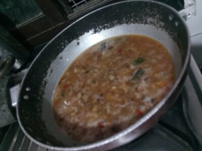 Quick & Tangy Onion Rasam: A South Indian Delight - Plattershare - Recipes, food stories and food lovers Quick & Tangy Onion Rasam: A South Indian Delight - Plattershare - Recipes, food stories and food lovers