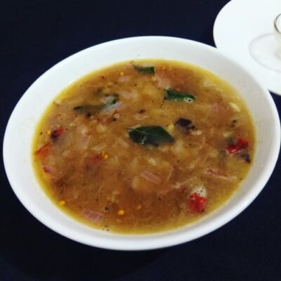 Quick & Tangy Onion Rasam: A South Indian Delight - Plattershare - Recipes, food stories and food lovers Quick & Tangy Onion Rasam: A South Indian Delight - Plattershare - Recipes, food stories and food lovers