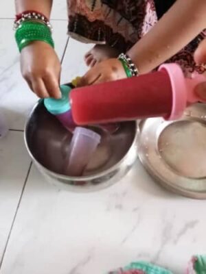 Strawberry-Apple Kulfi with Dry Fruits: A Refreshing Indian Treat - Plattershare - Recipes, food stories and food lovers Strawberry-Apple Kulfi with Dry Fruits: A Refreshing Indian Treat - Plattershare - Recipes, food stories and food lovers