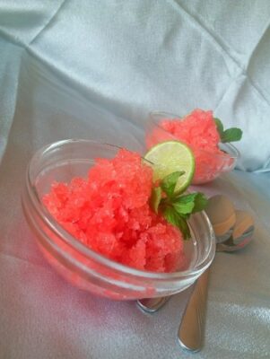 Refreshing Watermelon Granita: A 3-Ingredient Summer Treat - Plattershare - Recipes, food stories and food lovers Refreshing Watermelon Granita: A 3-Ingredient Summer Treat - Plattershare - Recipes, food stories and food lovers