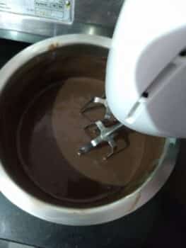 Chocolate Ice Cream - Plattershare - Recipes, food stories and food lovers