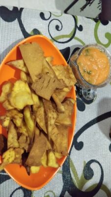 Nachos With Salsa Sauce - Plattershare - Recipes, food stories and food enthusiasts