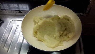 Decadent Aloo Ka Halwa: Indian Potato Pudding - Plattershare - Recipes, food stories and food lovers Decadent Aloo Ka Halwa: Indian Potato Pudding - Plattershare - Recipes, food stories and food lovers