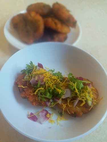 Aalu Tikki Chat - Plattershare - Recipes, food stories and food lovers