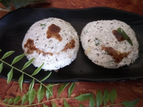 Aloo Ki Instant Spicy Idli - Plattershare - Recipes, food stories and food lovers