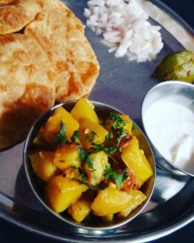 Aloo Ki Bhaji - Aloo Ki Sabzi - Plattershare - Recipes, food stories and food lovers
