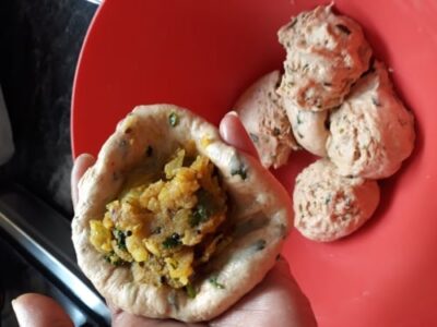 Spicy Potato-Stuffed Whole Wheat Buns (No Knead!) - Plattershare - Recipes, food stories and food lovers Spicy Potato-Stuffed Whole Wheat Buns (No Knead!) - Plattershare - Recipes, food stories and food lovers