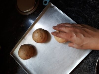 Spicy Potato-Stuffed Whole Wheat Buns (No Knead!) - Plattershare - Recipes, food stories and food lovers Spicy Potato-Stuffed Whole Wheat Buns (No Knead!) - Plattershare - Recipes, food stories and food lovers
