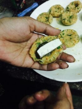 Paneer Mint Stuffed Potato Cheese Nuggets - Plattershare - Recipes, food stories and food lovers