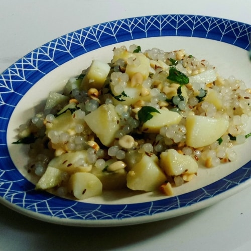 Sabudana Khichdi - Quick and Delicious - Plattershare - Recipes, food stories and food lovers