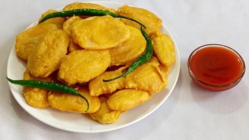 Batata Bhajiya - Potato Fritters - Plattershare - Recipes, food stories and food lovers