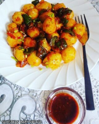 Palak Mushrooms Shimla Aloo Sabzi - Plattershare - Recipes, food stories and food enthusiasts