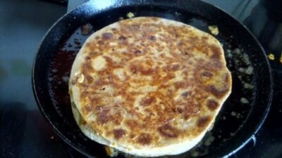 Club Paratha: The Ultimate Savory Indian Flatbread Sandwich - Plattershare - Recipes, food stories and food lovers Club Paratha: The Ultimate Savory Indian Flatbread Sandwich - Plattershare - Recipes, food stories and food lovers