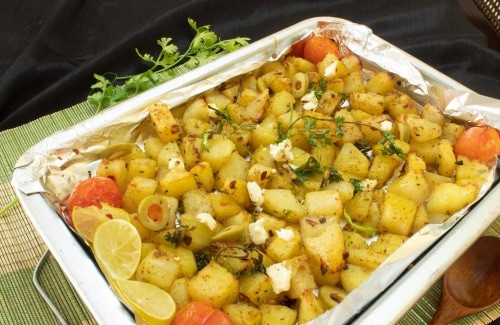Roasted Potatoes With Feta Cheese & Herbs - Plattershare - Recipes, food stories and food lovers