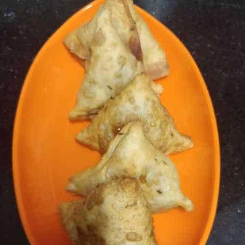 Rajma Ke Samosas - Plattershare - Recipes, Food Stories And Food Enthusiasts