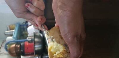Spicy Stuffed Potato Jackets: A Flavorful Twist on a Classic British Dish - Plattershare - Recipes, food stories and food lovers Spicy Stuffed Potato Jackets: A Flavorful Twist on a Classic British Dish - Plattershare - Recipes, food stories and food lovers