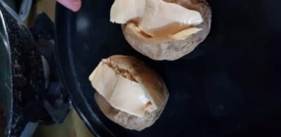 Spicy Stuffed Potato Jackets: A Flavorful Twist on a Classic British Dish - Plattershare - Recipes, food stories and food lovers Spicy Stuffed Potato Jackets: A Flavorful Twist on a Classic British Dish - Plattershare - Recipes, food stories and food lovers