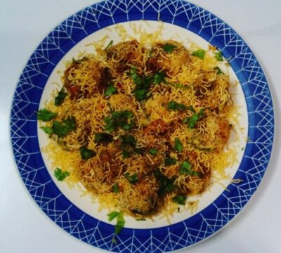 Crispy Batata Sev Puri: A Symphony of Indian Street Food Flavors - Plattershare - Recipes, food stories and food lovers Crispy Batata Sev Puri: A Symphony of Indian Street Food Flavors - Plattershare - Recipes, food stories and food lovers