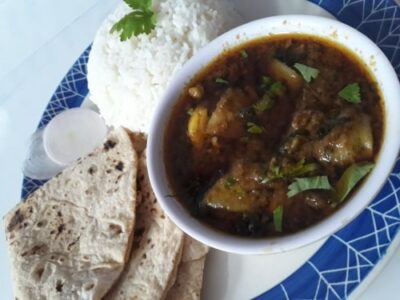 Flavorful Qeema Aloo: A Classic Mutton and Potato Curry - Plattershare - Recipes, food stories and food lovers Flavorful Qeema Aloo: A Classic Mutton and Potato Curry - Plattershare - Recipes, food stories and food lovers