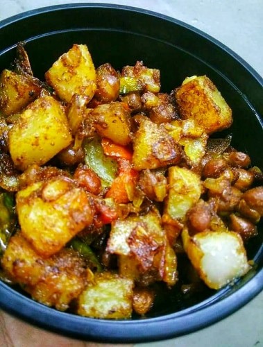 Potato Black Chana Fry - Plattershare - Recipes, food stories and food lovers
