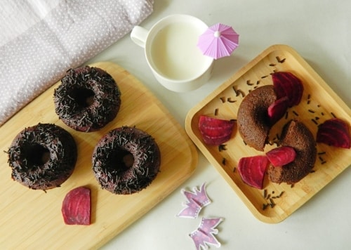Baked Beetroot Donuts - Plattershare - Recipes, food stories and food lovers