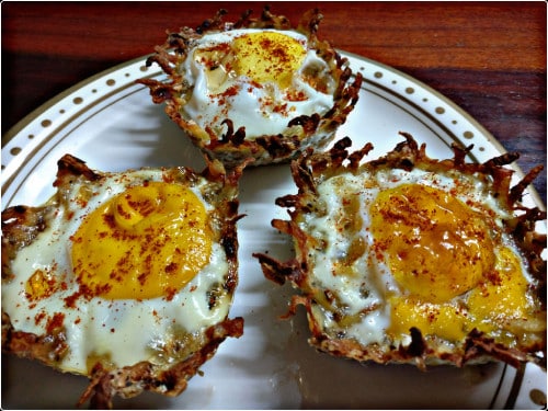 Hashbrown Eggs Nest - Plattershare - Recipes, food stories and food lovers