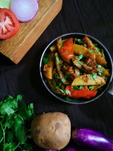 Paanch Puran Potato Brinjal Fry - Plattershare - Recipes, food stories and food lovers