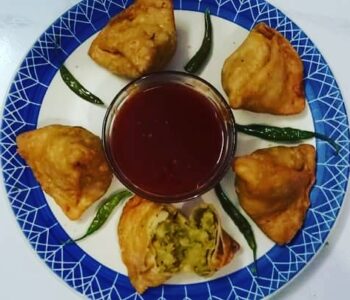 Aloo Samose - Aloo Samosa - Plattershare - Recipes, food stories and food lovers