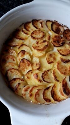 Gluten-Free Potatoes Au Gratin (Pioneer Woman Inspired) - Plattershare - Recipes, food stories and food lovers Gluten-Free Potatoes Au Gratin (Pioneer Woman Inspired) - Plattershare - Recipes, food stories and food lovers