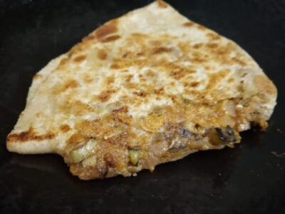 Nutrient-Rich Banana Flower Paratha: A Delicious and Healthy Flatbread - Plattershare - Recipes, food stories and food lovers Nutrient-Rich Banana Flower Paratha: A Delicious and Healthy Flatbread - Plattershare - Recipes, food stories and food lovers