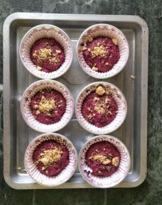 Secretly Healthy Fudgy Vegan Beet Cupcakes (No Frosting Needed!) - Plattershare - Recipes, food stories and food lovers Secretly Healthy Fudgy Vegan Beet Cupcakes (No Frosting Needed!) - Plattershare - Recipes, food stories and food lovers