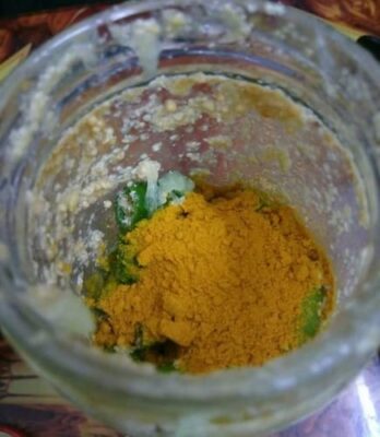 Spicy Tangy Green Chili Pickle: An Irresistible Indian Condiment - Plattershare - Recipes, food stories and food lovers Spicy Tangy Green Chili Pickle: An Irresistible Indian Condiment - Plattershare - Recipes, food stories and food lovers