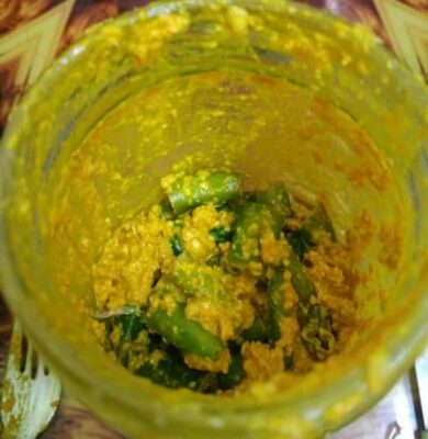 Spicy Tangy Green Chili Pickle: An Irresistible Indian Condiment - Plattershare - Recipes, food stories and food lovers Spicy Tangy Green Chili Pickle: An Irresistible Indian Condiment - Plattershare - Recipes, food stories and food lovers