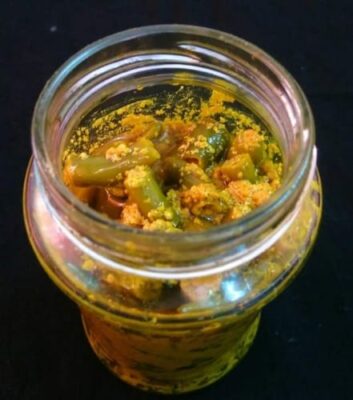 Spicy Tangy Green Chili Pickle: An Irresistible Indian Condiment - Plattershare - Recipes, food stories and food lovers Spicy Tangy Green Chili Pickle: An Irresistible Indian Condiment - Plattershare - Recipes, food stories and food lovers