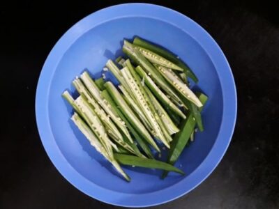 Crispy Kurkuri Bhindi (Okra Fries): An Irresistible Indian Snack - Plattershare - Recipes, food stories and food lovers Crispy Kurkuri Bhindi (Okra Fries): An Irresistible Indian Snack - Plattershare - Recipes, food stories and food lovers