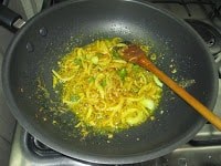Nutritious Radish Greens Saag: A Vibrant Indian Curry - Plattershare - Recipes, food stories and food lovers Nutritious Radish Greens Saag: A Vibrant Indian Curry - Plattershare - Recipes, food stories and food lovers