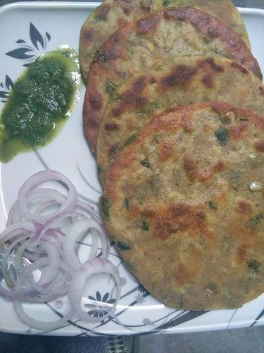 Methi Mathi Mini Parathas - Plattershare - Recipes, Food Stories And Food Enthusiasts