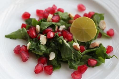 Simple And Delightful Palak Pomegranate Salad - Plattershare - Recipes, food stories and food lovers