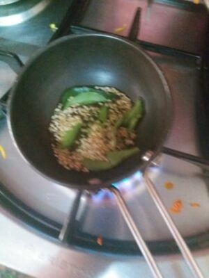 Vibrant Spinach and Sprouted Moong Dal Dhokla: A Nutritious Twist on a Classic - Plattershare - Recipes, food stories and food lovers Vibrant Spinach and Sprouted Moong Dal Dhokla: A Nutritious Twist on a Classic - Plattershare - Recipes, food stories and food lovers