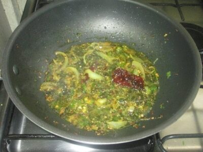 Tangy Gongura Pappu (Andhra Style Sorrel Leaves Dal) - Plattershare - Recipes, food stories and food lovers Tangy Gongura Pappu (Andhra Style Sorrel Leaves Dal) - Plattershare - Recipes, food stories and food lovers