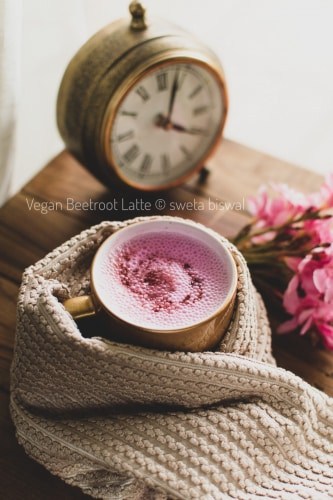 Pink Latte ( Vegan Beetroot Latte ) - Plattershare - Recipes, food stories and food lovers