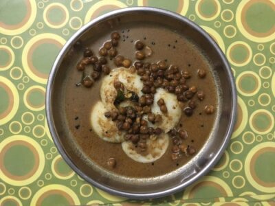 Goan Style Idlis With Kadala Curry - Plattershare - Recipes, Food Stories And Food Enthusiasts