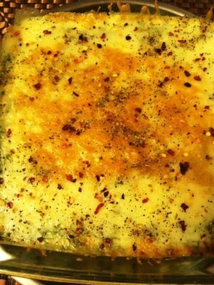 Creamy Baked Spinach and Corn: A Healthy Comfort Food Delight - Plattershare - Recipes, food stories and food lovers Creamy Baked Spinach and Corn: A Healthy Comfort Food Delight - Plattershare - Recipes, food stories and food lovers