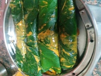 Gujarati Patra: Spiced Colocasia Rolls (Patrode) - Plattershare - Recipes, food stories and food lovers Gujarati Patra: Spiced Colocasia Rolls (Patrode) - Plattershare - Recipes, food stories and food lovers