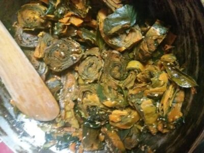 Gujarati Patra: Spiced Colocasia Rolls (Patrode) - Plattershare - Recipes, food stories and food lovers Gujarati Patra: Spiced Colocasia Rolls (Patrode) - Plattershare - Recipes, food stories and food lovers