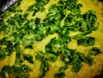 Keto Cheesy Capsicum Egg Omelette - Plattershare - Recipes, food stories and food lovers