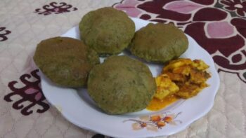 Spinach Puri - Plattershare - Recipes, food stories and food lovers