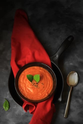 Garden Fresh Tomato Soup - Plattershare - Recipes, food stories and food lovers